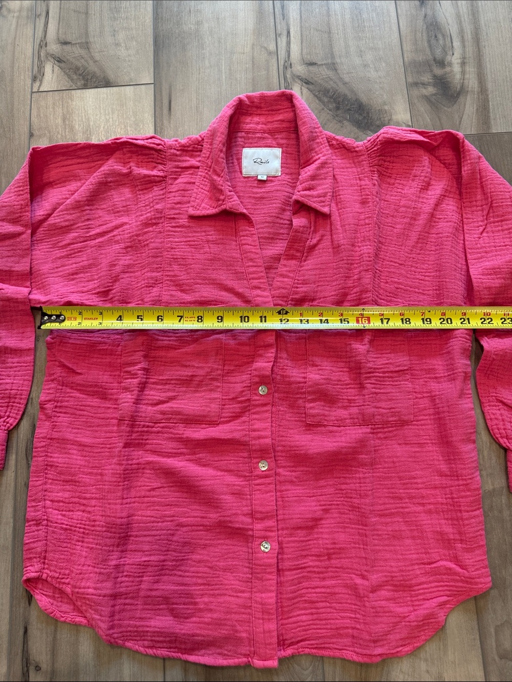 RAILS Lauren Organic Cotton Gauze Button Down Shirt in Hibiscus Pink.  Size M - Picture 7 of 8